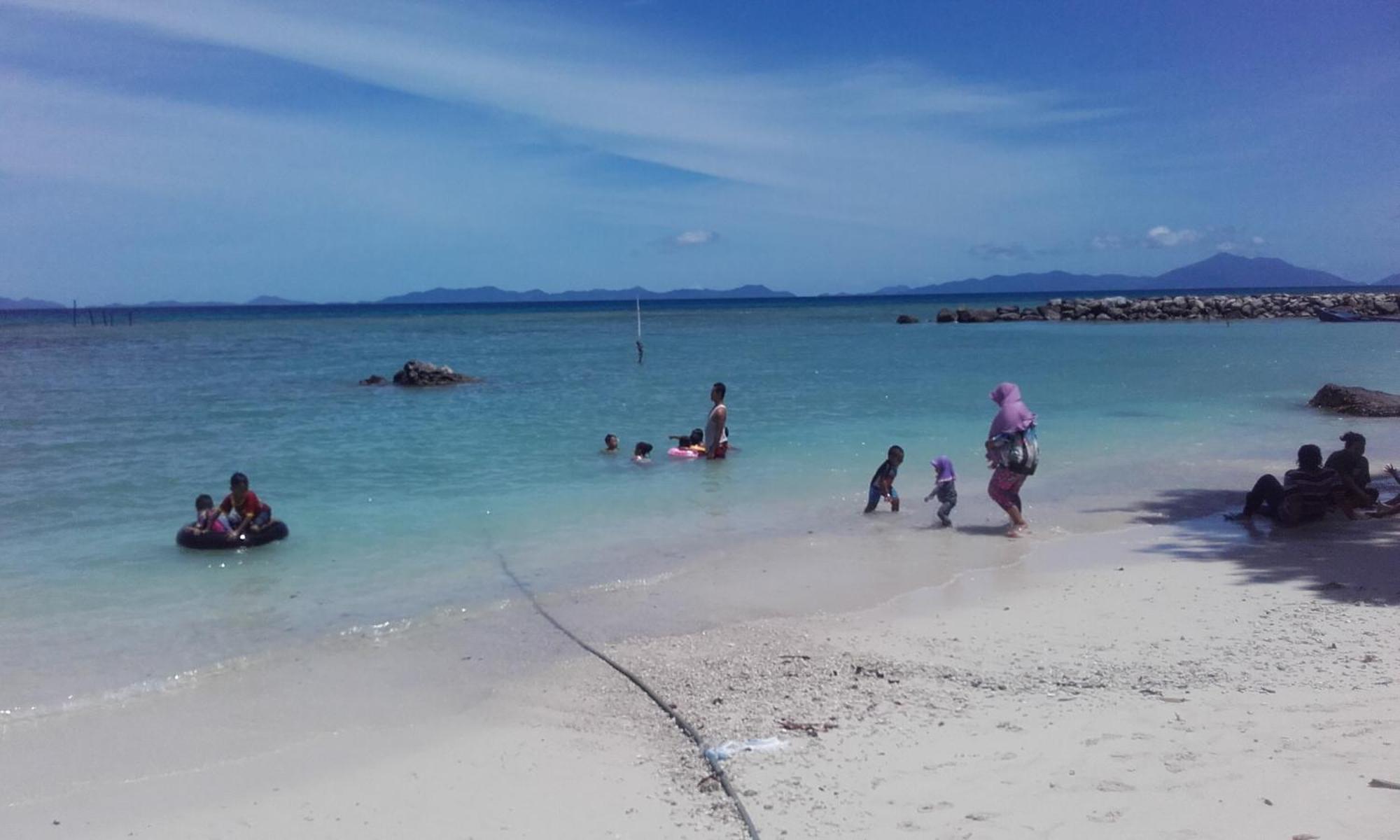 לינה וארוחת בוקר Paya Pulau Weh Sabang Marifi מראה חיצוני תמונה